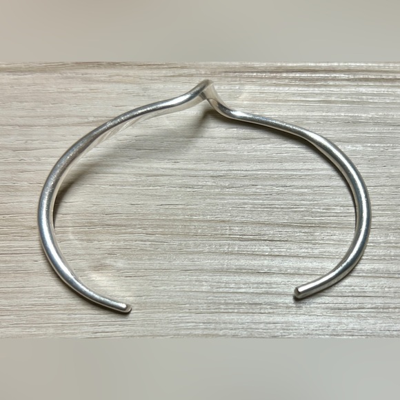 Vintage Handmade Sterling Silver Modernist Twisted Wavy Cuff Bracelet, 6.5", 12g - Picture 6 of 7